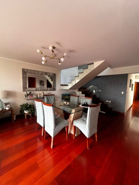 Dúplex en Santiago de Surco | En Venta