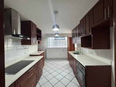 Departamento en Caminos del Inca | En Venta