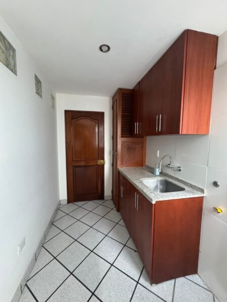 Departamento en Caminos del Inca | En Venta