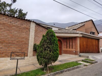 Casa en Rinconada del Lago - La Molina | En Venta
